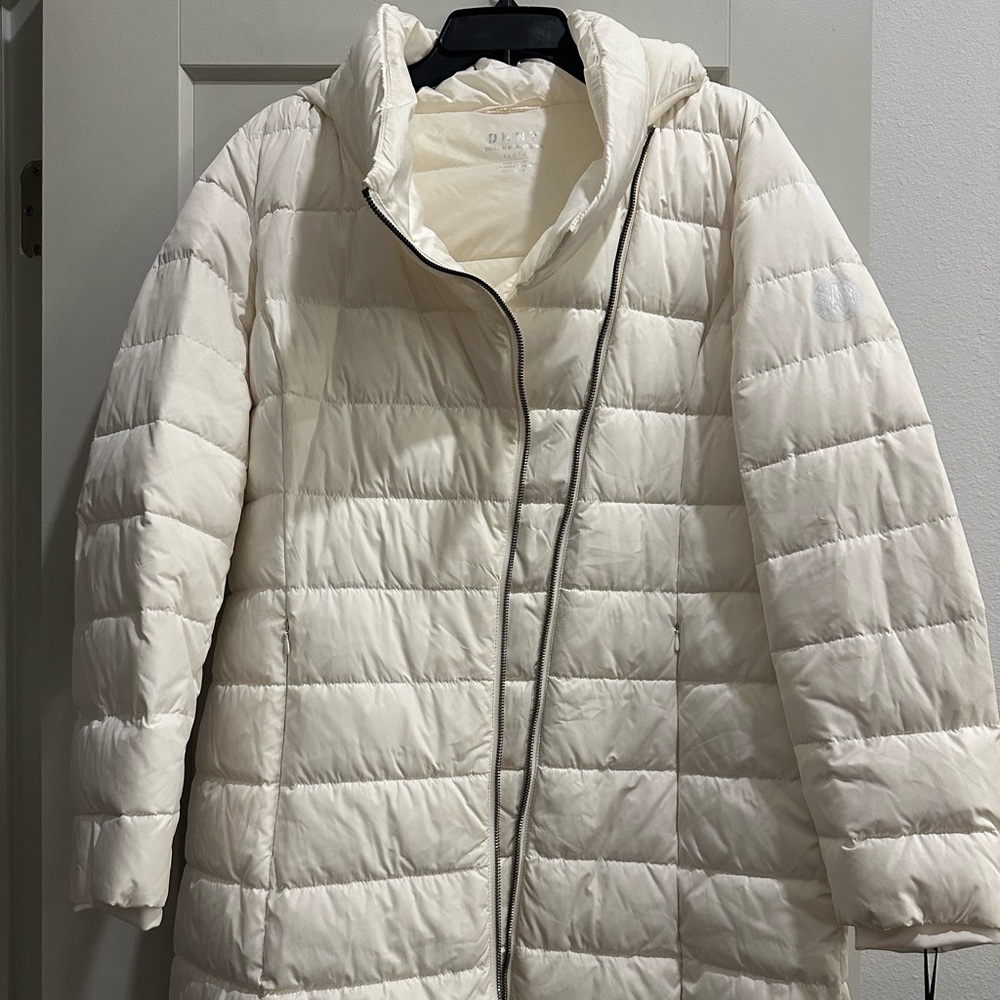 Elegant White Quilted Jacket